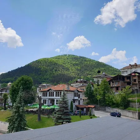 Petko Takov's House Casa de hóspedes